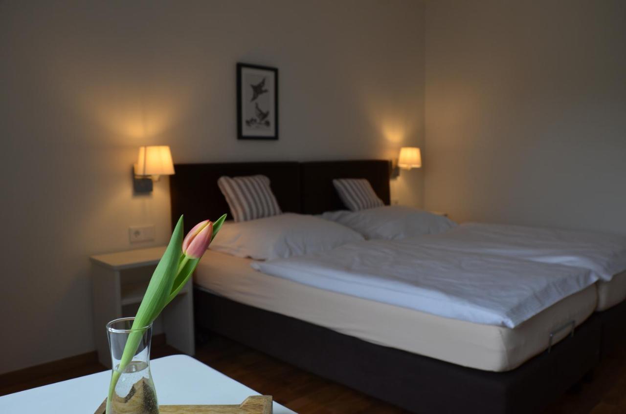 Weingut Erbes-Henn Hotell Ürzig Eksteriør bilde